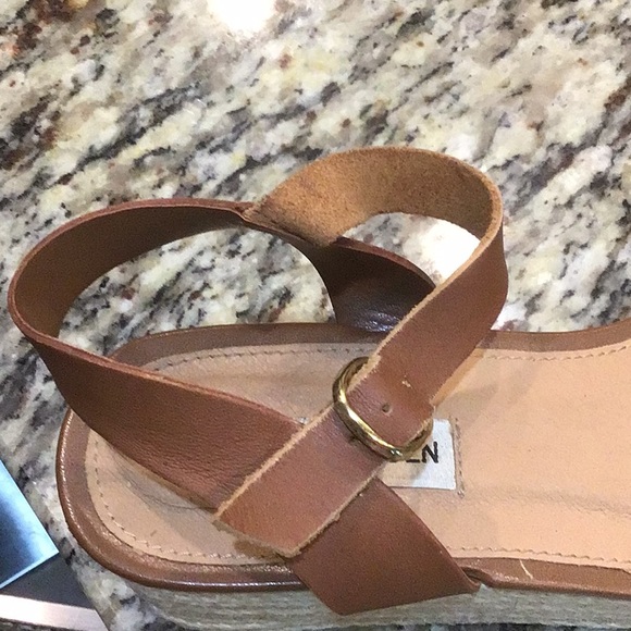 Steve Madden platform sandals - Picture 3 of 6